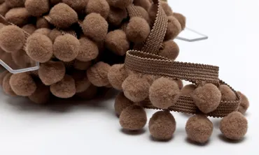 Pompons Grande Braun