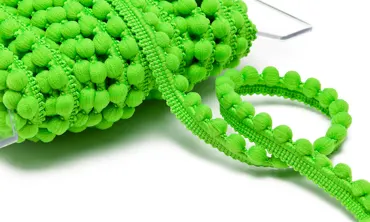 Pompons Baby Froschgrün