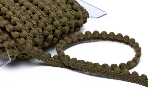 MZPOM-1012 Pompons Baby Khaki MZPOM-1012.jpg