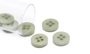 Knopf Corozo 11 mm  4-Loch - Soft Mint