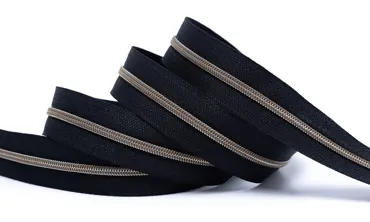 Reissverschluss 4 mm Metallic - Schwarz Altmessing