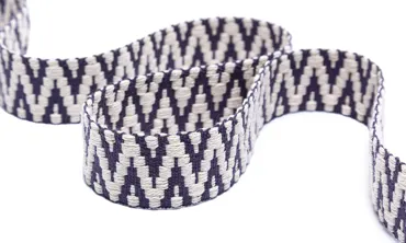 Gewobenes Band 30 mm - Aztec Aubergine Ecru