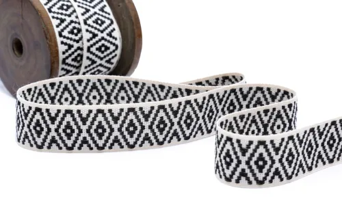 Gewobenes Band 25 mm Rhombus Ecru Schwarz VOGWB-2533.jpg