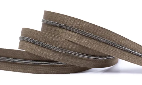 Reissverschluss 4mm Metallic Schlamm Oxyd 20-104-315002.jpg