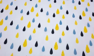 Regenjackenstoff - Tropfen milchig transparent