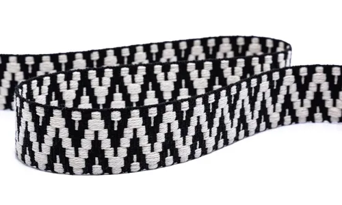 Gewobenes Band 30 mm Aztec Schwarz Ecru 49-030-301001.jpg