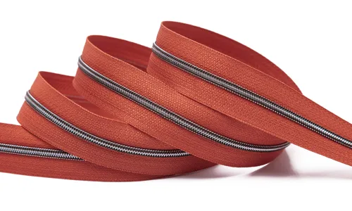 Reissverschluss 4mm Metallic Terra Altsilber 20-104-335002.jpg